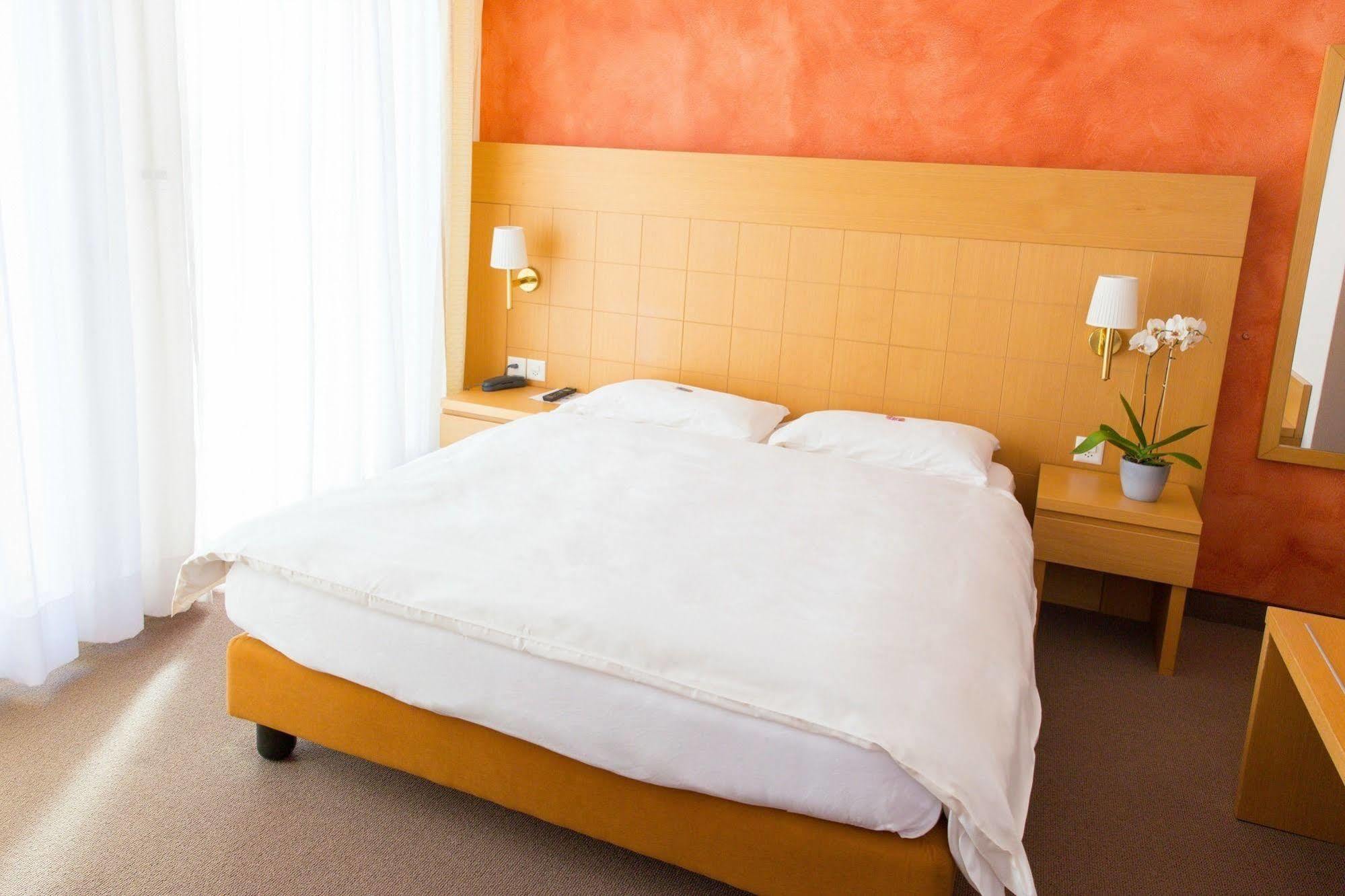 Hotel Du Lac Locarno Exterior photo
